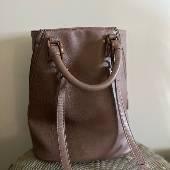 Matt & Nat Pouch bag - Picture 2 of 2